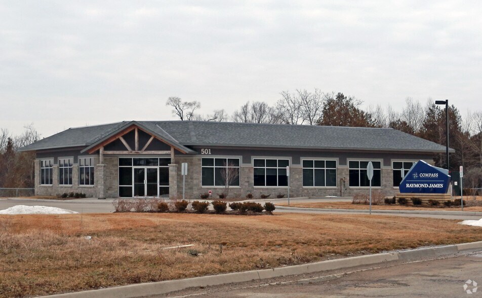 Primary Photo Of 501 Hanlon Creek Blvd, Guelph Office For Lease