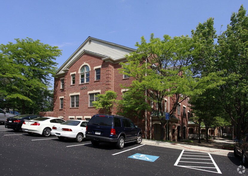 More Photos Of 4200 Evergreen Ln, Annandale Medical For Sale
