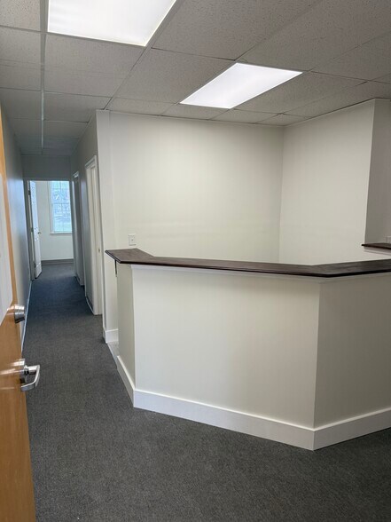 More Photos Of 23127 Three Notch Rd, California Office For Lease