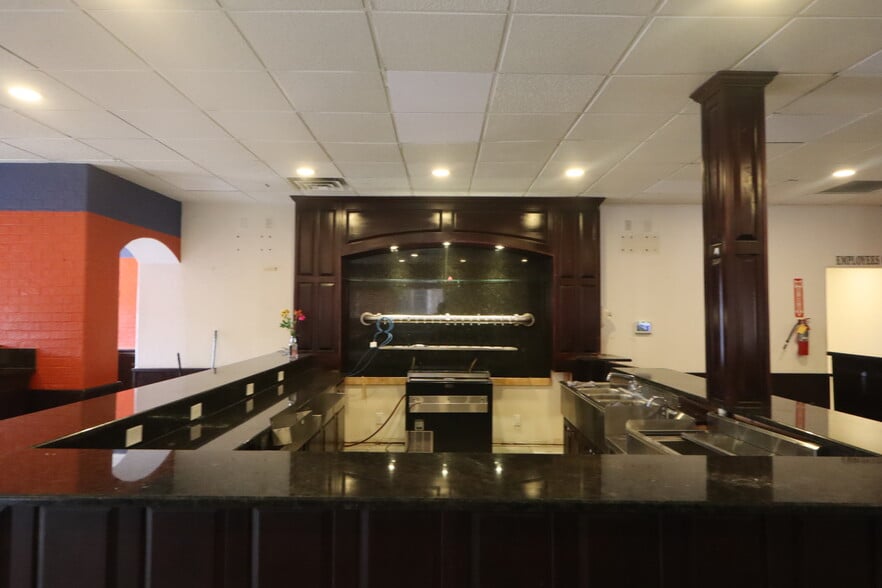 More Photos Of 4243 Montgomery Blvd NE, Albuquerque Restaurant For Lease