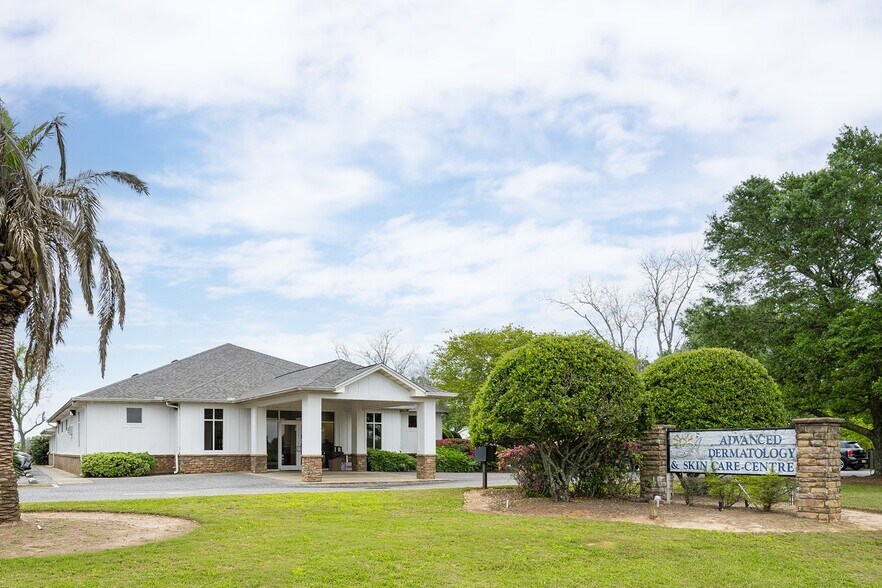 Primary Photo Of 8573 County Road 64, Daphne Medical For Sale