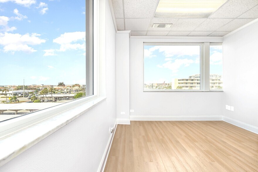 More Photos Of 1980 N Atlantic Ave, Cocoa Beach Medical For Lease