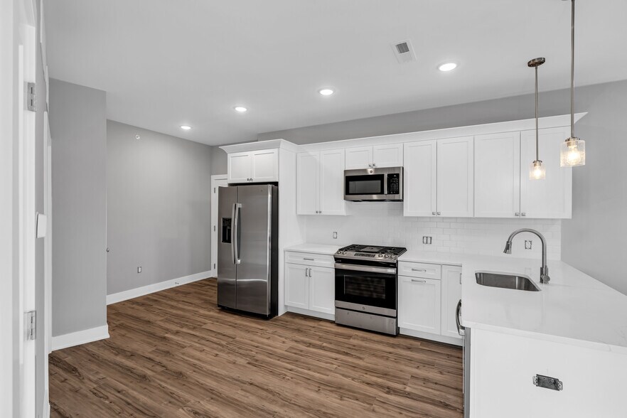 More Photos Of 33 Union Ave, Manasquan Apartments For Sale