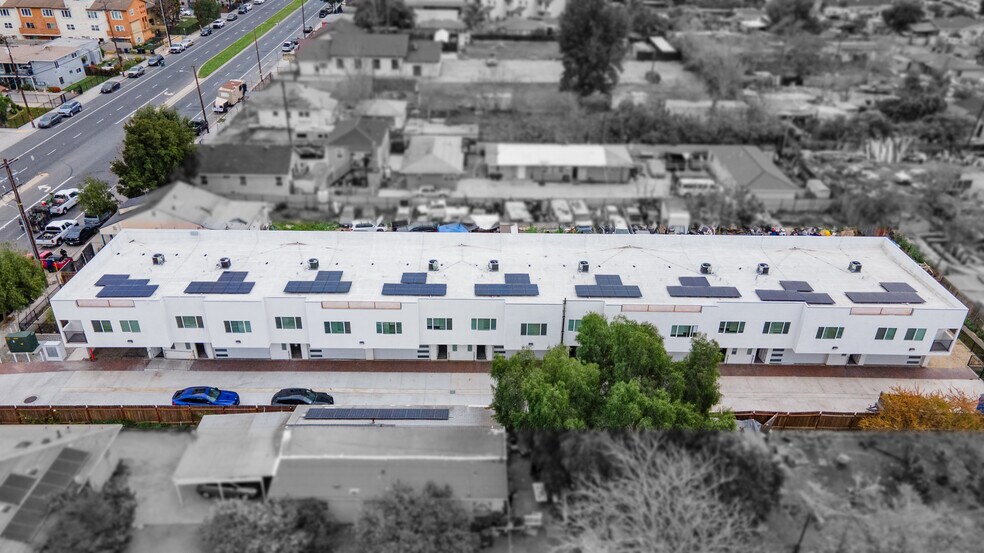 More Photos Of 2042 E El Segundo Blvd, Compton Apartments For Sale