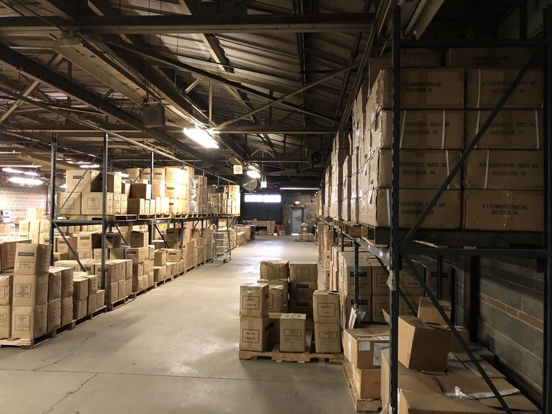 More Photos Of 100 Beecher Ave, Cheltenham Township Warehouse For Lease