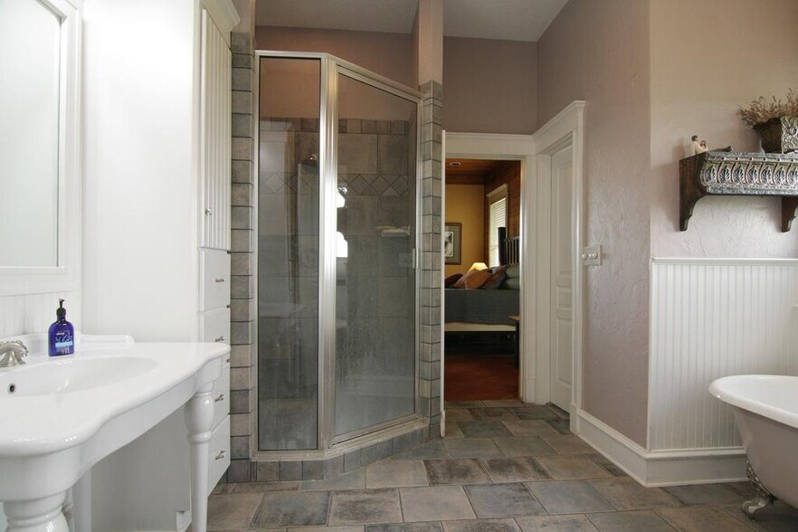 More Photos Of 8920 Fm 359 Rd, Richmond Research And Development For Lease