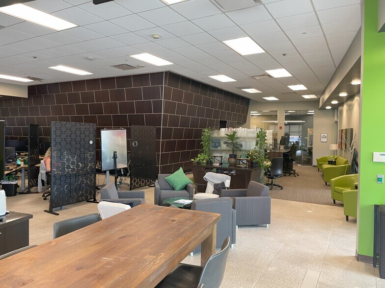 More Photos Of 1317 Q St, Lincoln Parking Garage For Lease