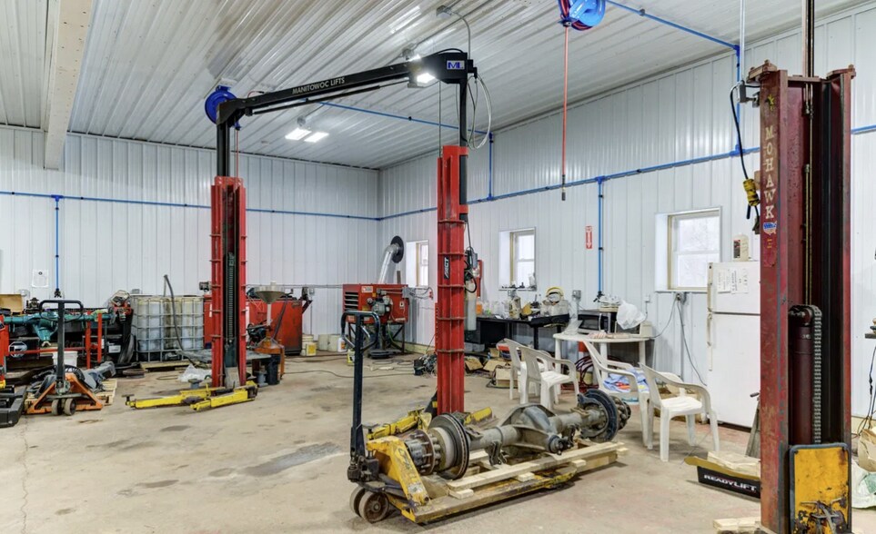 More Photos Of 511 N Perry St, Johnstown General Retail For Sale