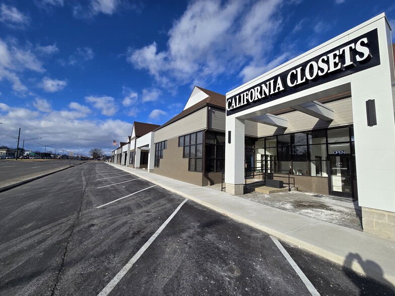 Primary Photo Of 33202-33278 Woodward Ave, Birmingham Unknown For Lease