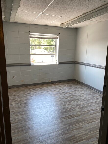 More Photos Of 217 E Stone Ave, Greenville Loft Creative Space For Sale