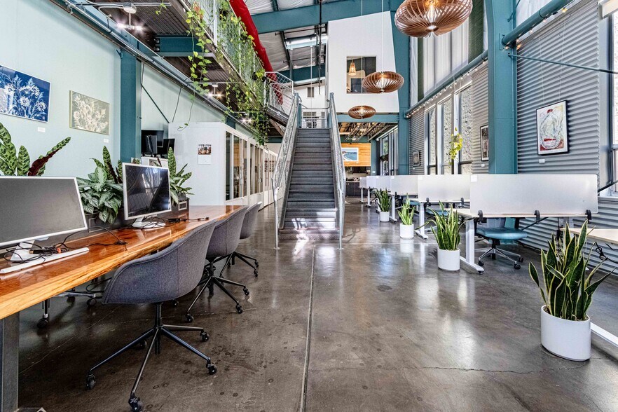 More Photos Of 6940 Burnett St, Sebastopol Office For Sale