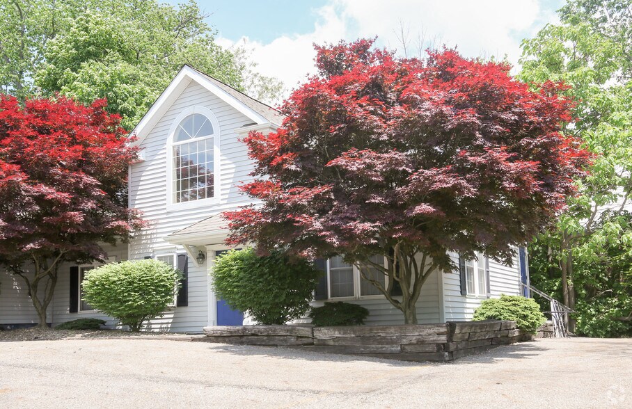 More Photos Of 9233 SR 14, Streetsboro Medical For Sale