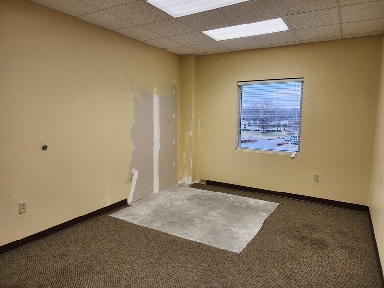 More Photos Of 436 Hadley St, Mount Airy Healthcare For Sale