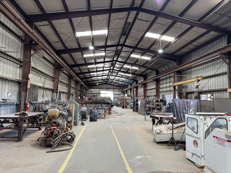 More Photos Of 16031 E I-10 Fwy, Channelview Industrial For Lease