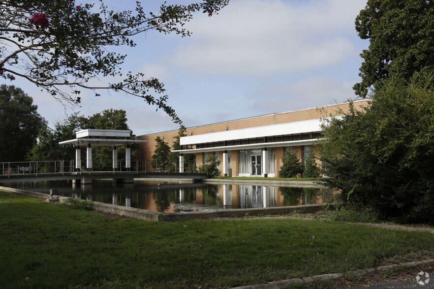 More Photos Of 1649 Pearman Dairy Rd, Anderson Warehouse For Lease