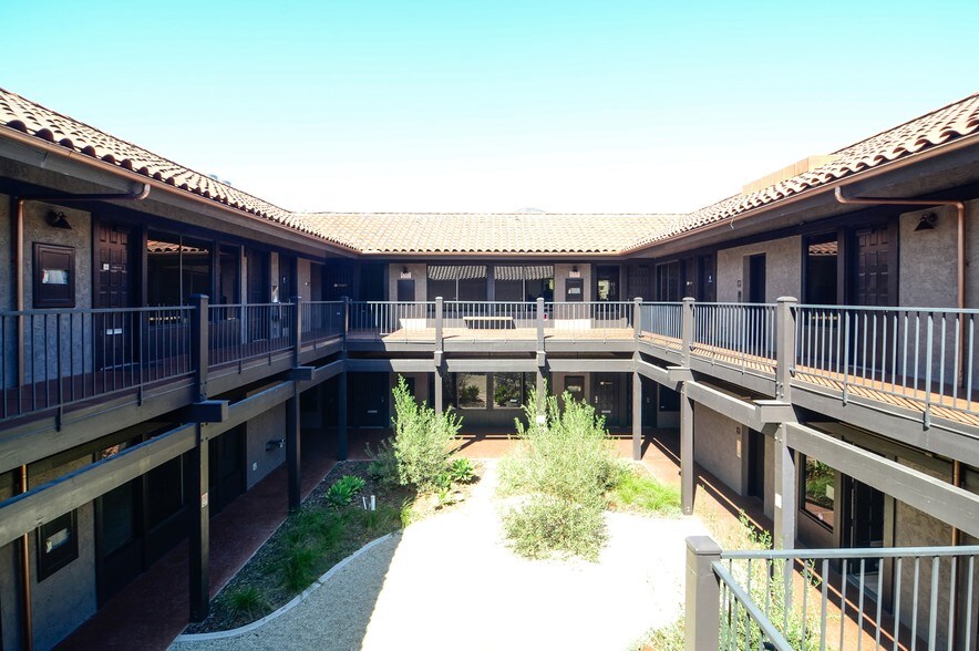 More Photos Of 315 Arden Ave, Glendale Office For Sale