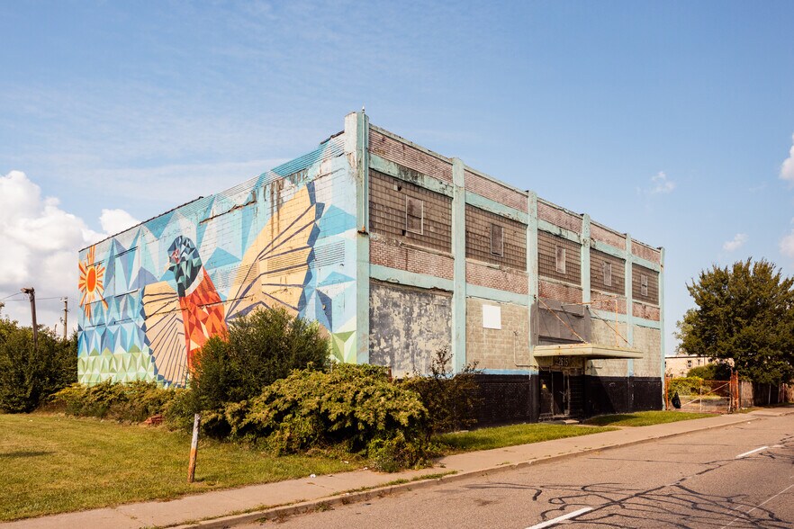 Primary Photo Of 2615 Rosa Parks Blvd, Detroit Warehouse For Sale