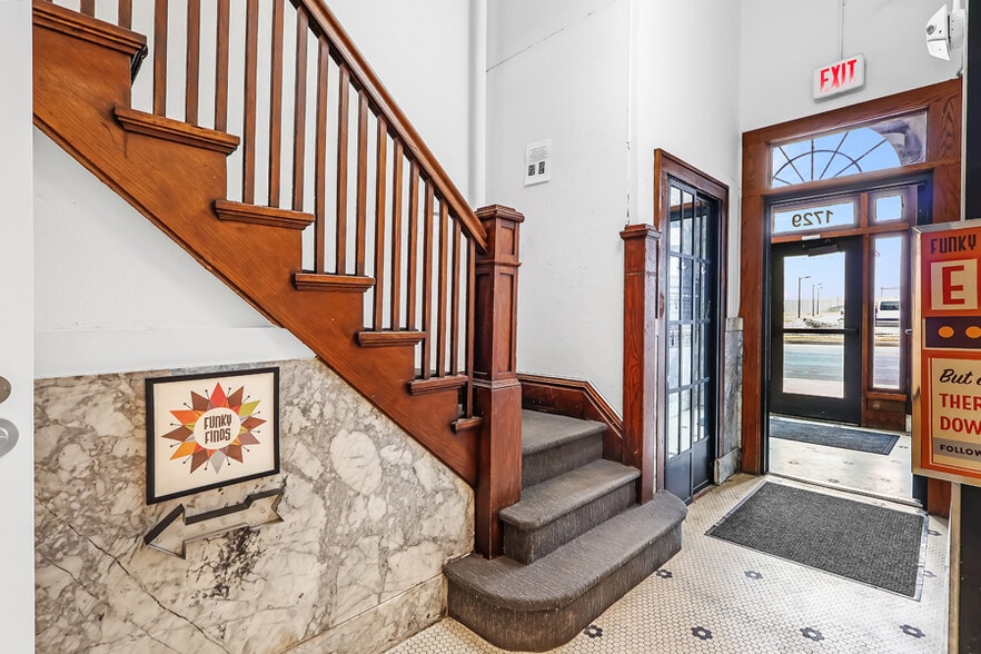 More Photos Of 1729 Grand Ave, Des Moines Apartments For Sale