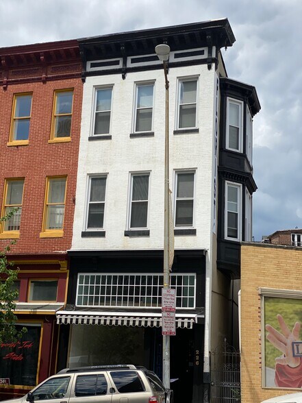 More Photos Of 226 N Liberty St, Baltimore Storefront Retail Residential For Sale
