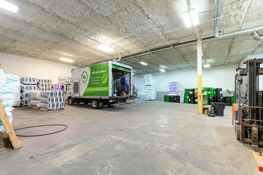 More Photos Of 242 N Western Ave, Chicago Warehouse For Sale