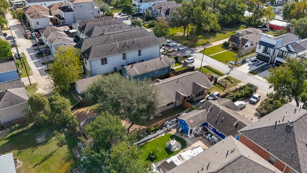 More Photos Of , Houston Office For Sale