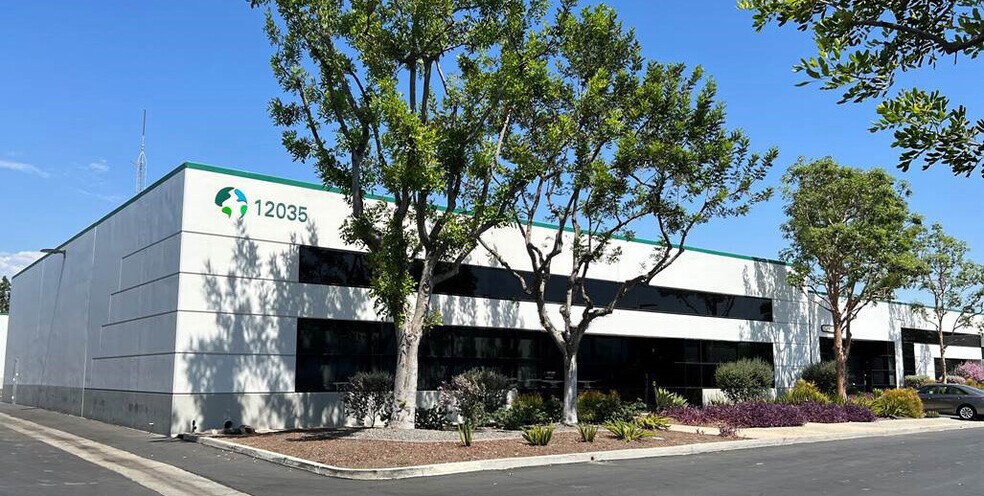 More Photos Of 12115 Burke St, Santa Fe Springs Unknown For Lease