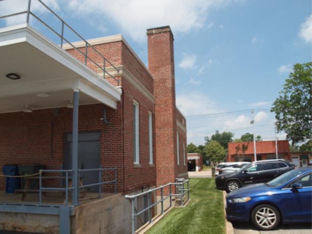 More Photos Of 128 W Harden St, Graham Freestanding For Sale