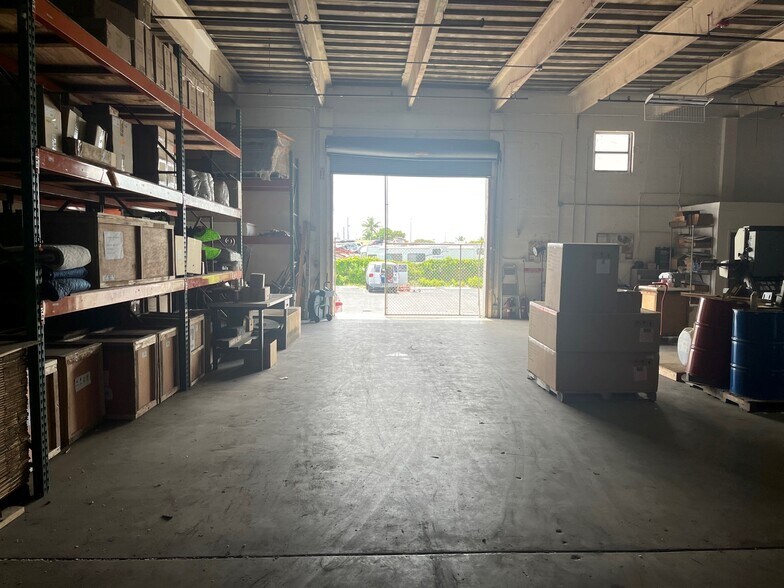 More Photos Of 155-171 SE 10th Ave, Hialeah Warehouse For Lease