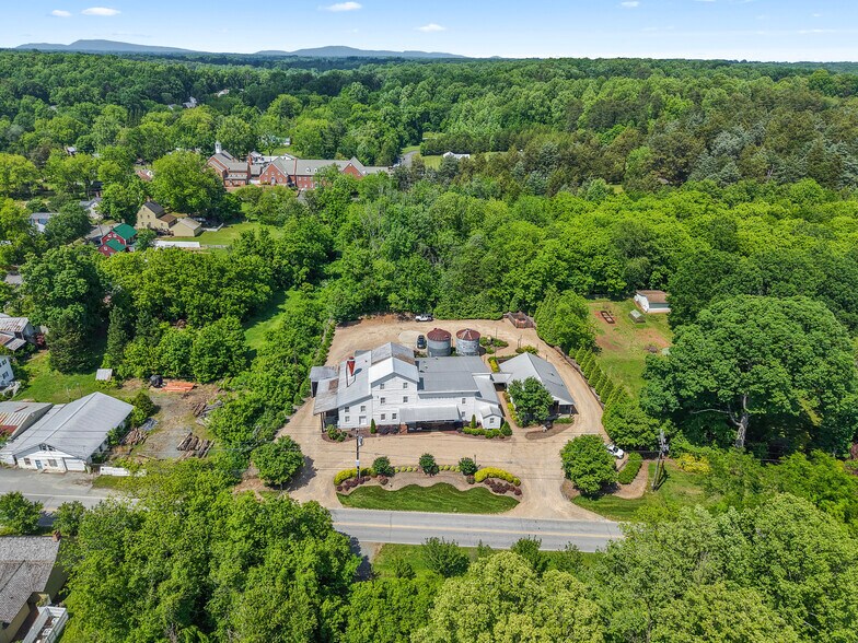 More Photos Of 5455 Bethania Rd, Winston-Salem Storefront Retail Office For Sale