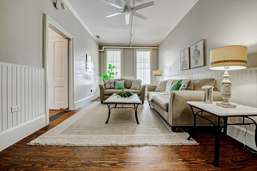 More Photos Of 902 Richmond Pky, Richmond Office Residential For Sale