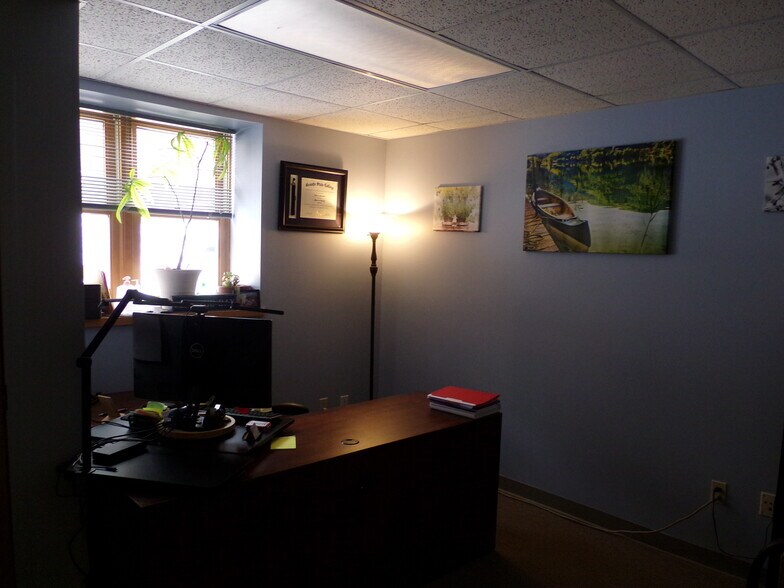 More Photos Of 67 Water St, Laconia Medical For Lease