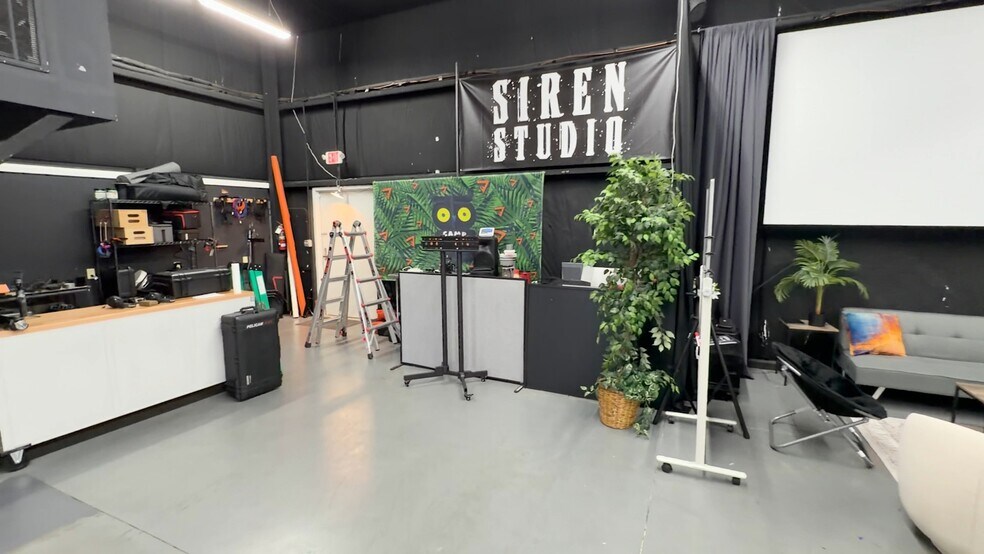 More Photos Of 701 Chestnut St, Bowling Green Office For Lease