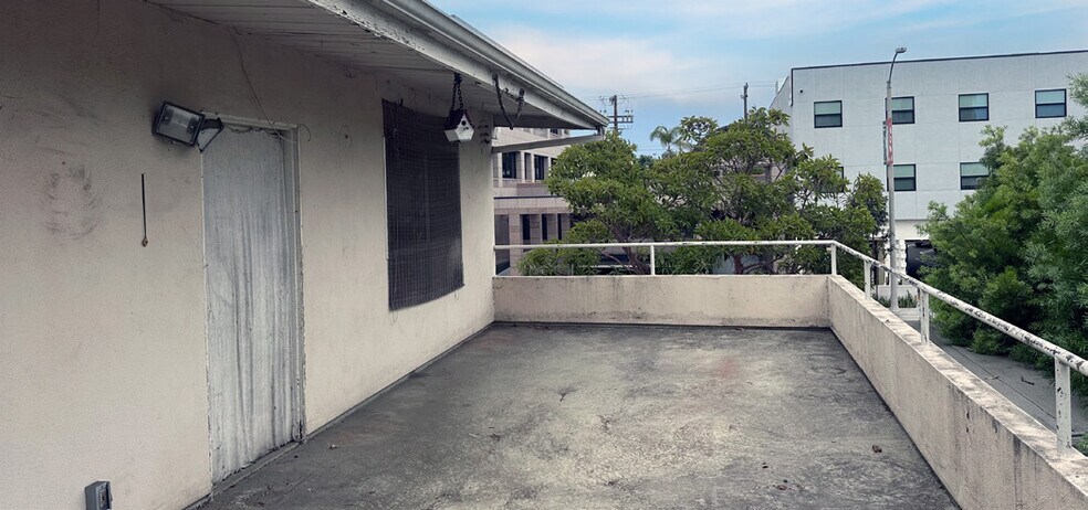 More Photos Of 1220-1224 Lincoln Blvd, Santa Monica Office Residential For Sale