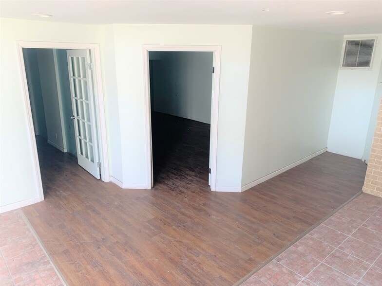 More Photos Of 2184 McDonald Ave, Brooklyn Storefront For Lease