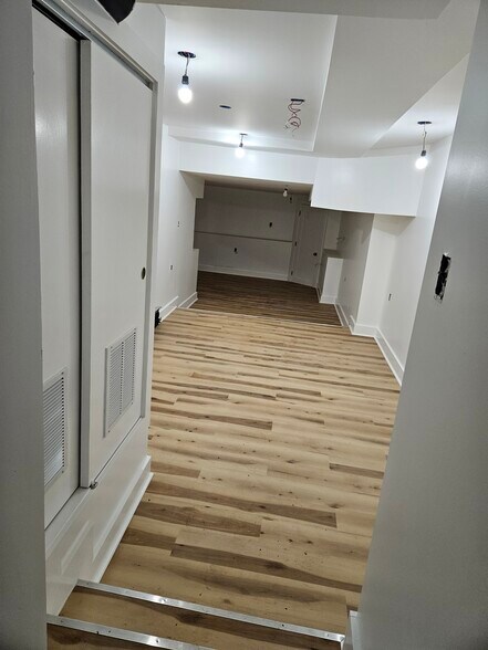 More Photos Of 6639 Crowson St, Philadelphia Office For Lease