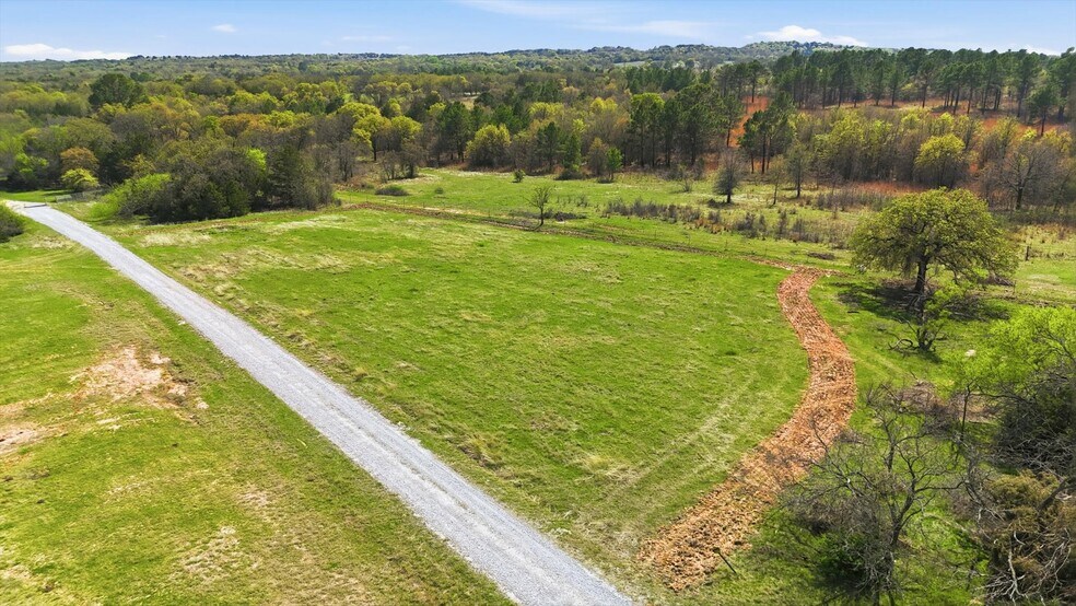More Photos Of 2548 County Road 2690, Alvord Land For Sale