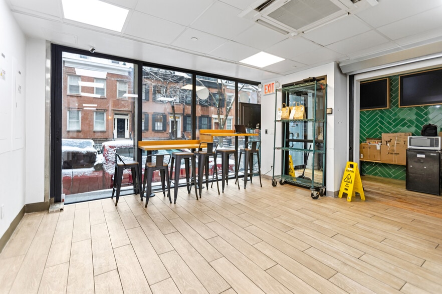 More Photos Of 30 Vandam St, New York Loft Creative Space For Lease