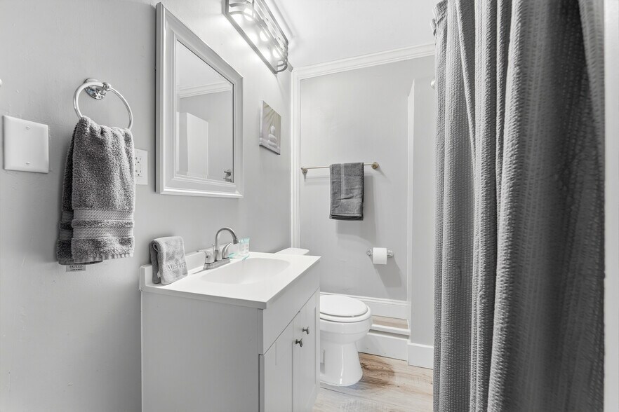 More Photos Of 160 Fayette St, Morgantown Apartments For Sale