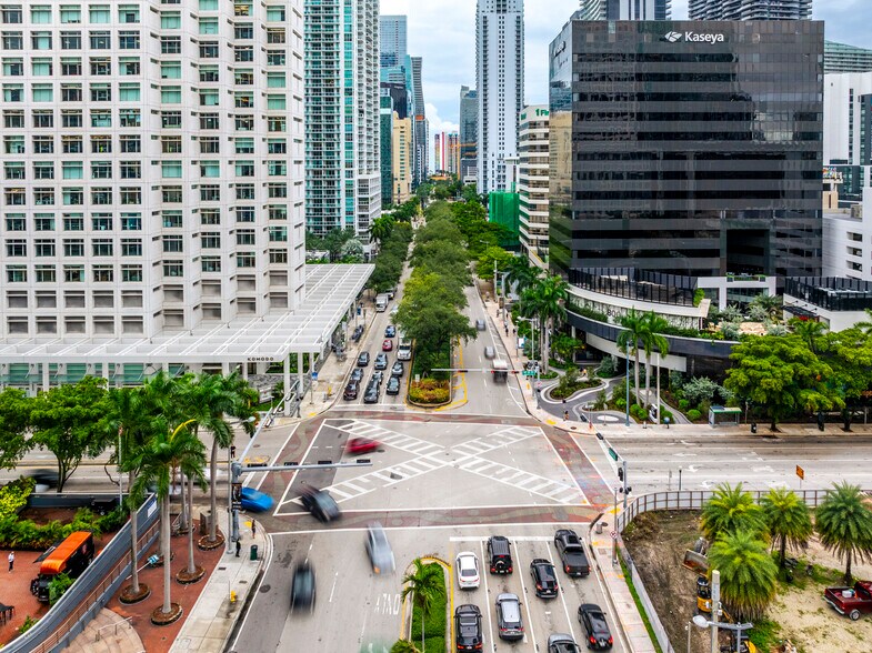 More Photos Of 800 Brickell Ave, Miami Office Residential For Lease