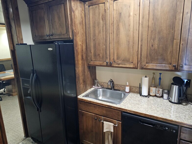 More Photos Of 58 N 1100 W, Payson Flex For Sale