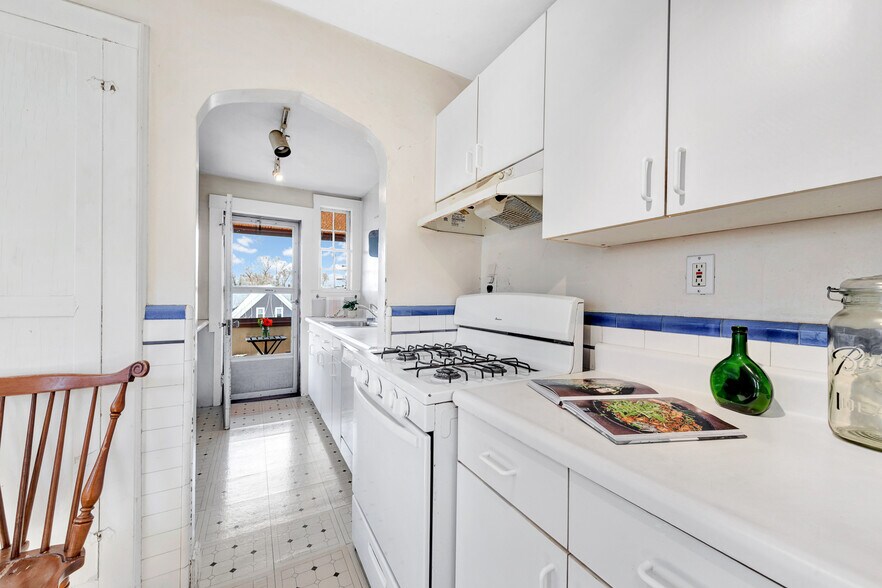 More Photos Of 126 Westbourne Ter, Brookline Multifamily For Sale