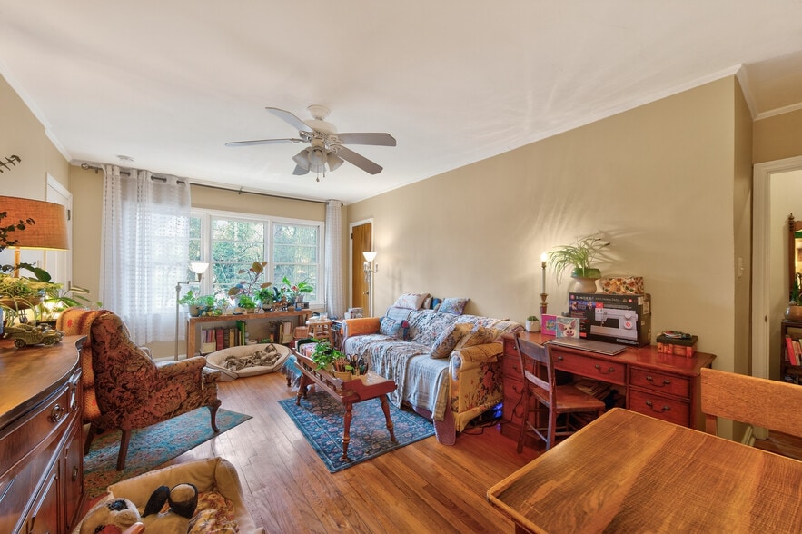 More Photos Of 827 Pinetree Dr, Decatur Apartments For Sale
