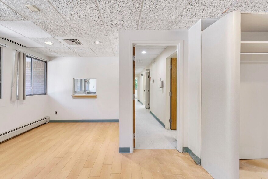 More Photos Of 99 Dutch Hill Rd, Orangeburg Medical For Sale