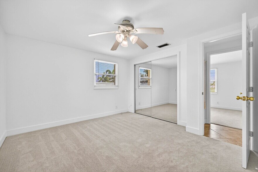 More Photos Of 3225 W Shell Point Rd, Ruskin Apartments For Sale