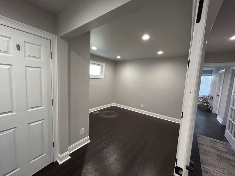 More Photos Of 513 N Black Horse Pike, Runnemede Medical For Lease