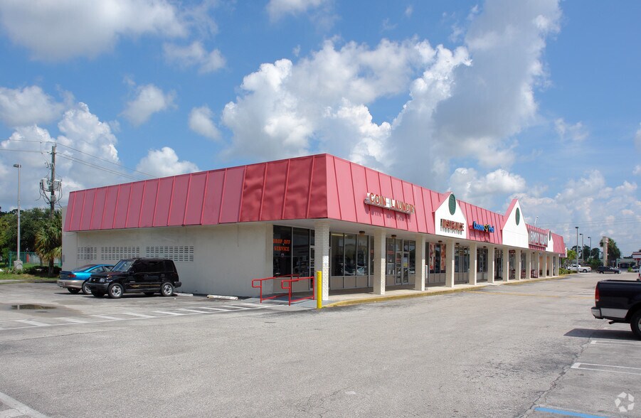 Primary Photo Of 4558-4624 Lake Worth Rd, Greenacres Restaurant For Lease