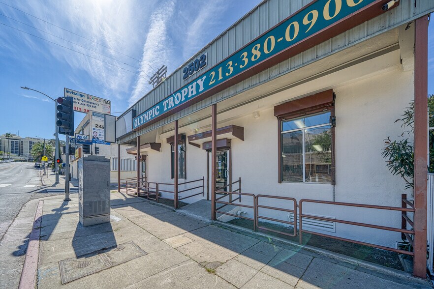 More Photos Of 2502 W 3rd St, Los Angeles Medical For Sale
