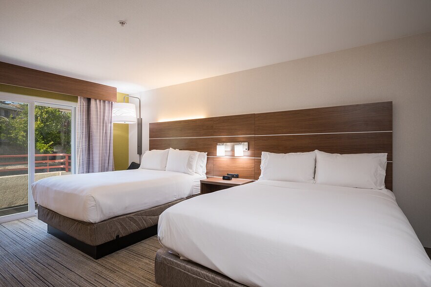 More Photos Of 775 N Oak Park Blvd, Grover Beach Hotel For Sale