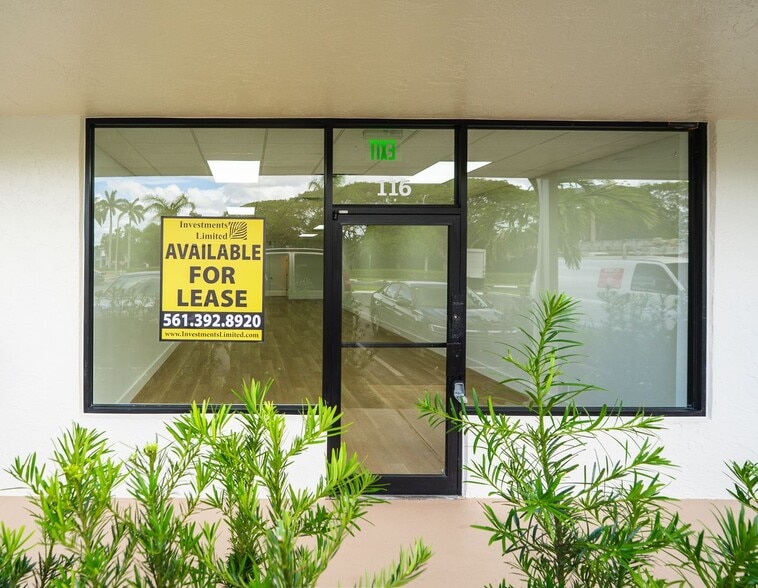 More Photos Of 450 NE 20th St, Boca Raton General Retail For Lease