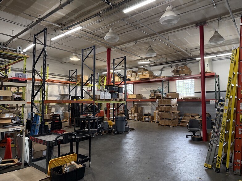 More Photos Of 2850 Camino Diablo, Walnut Creek Light Manufacturing For Lease